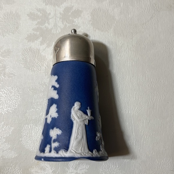 VNTG/Antiquarian German Jasperware Sugar Sifter With Silver Plate Muffineer Top - Picture 5 of 8
